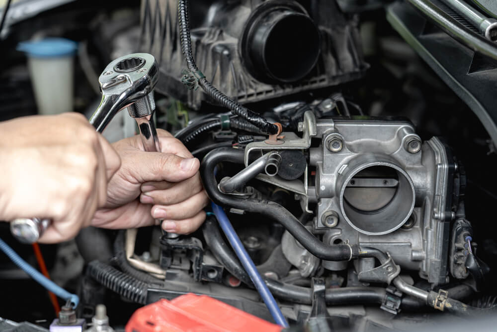Can A Bad Throttle Body Cause Transmission Problems? Daily Car Tips 